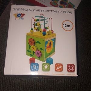 Treasure Chest Activity Cube 12m+